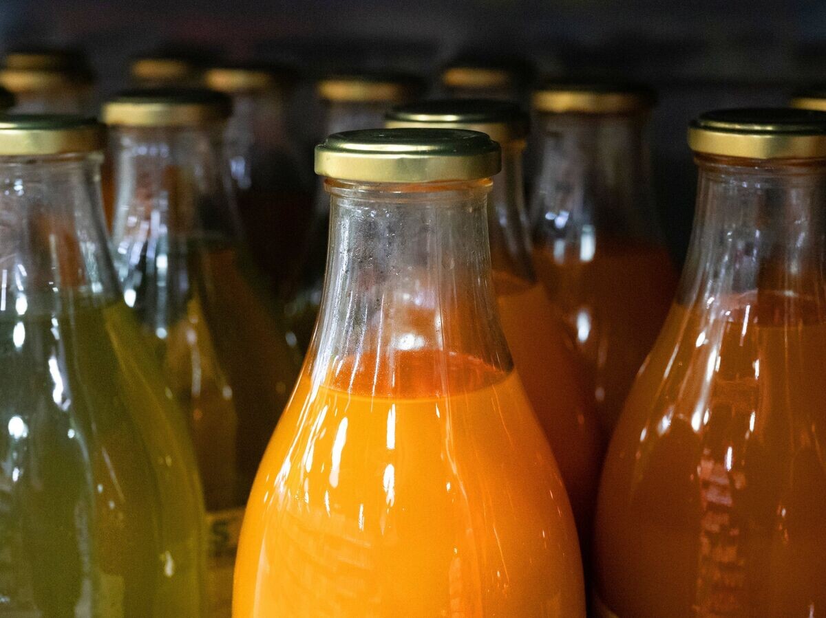 Цены на апельсиновый сок упали до рекордного минимума