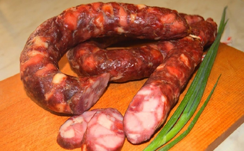 Краковская колбаса: секреты приготовления с привкусом истории