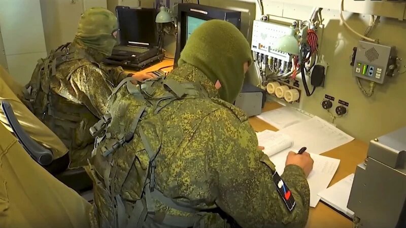 Россия внедряет обязательную геномную регистрацию для служащих