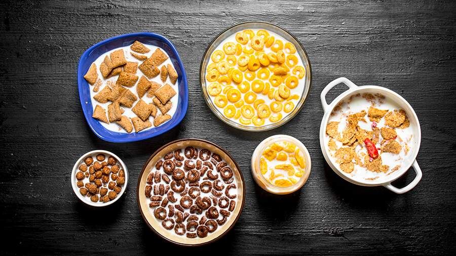 Полезные свойства сухих завтраков: что действительно стоит в тарелке