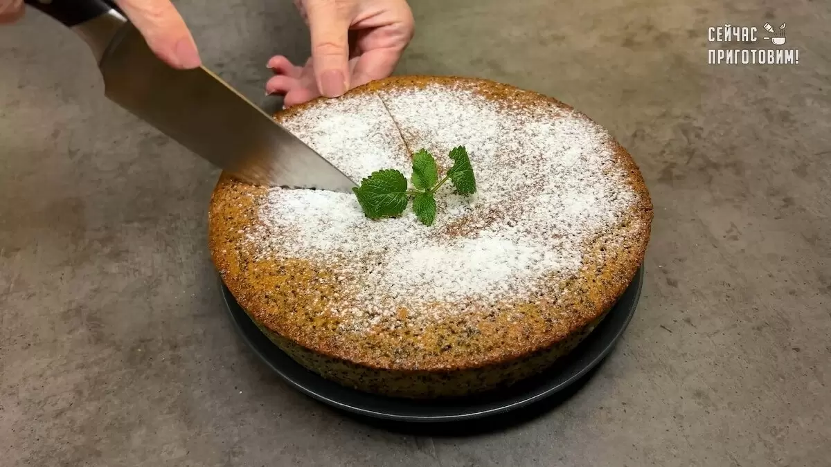 Нежный маковый пирог: простое угощение для уютного вечера