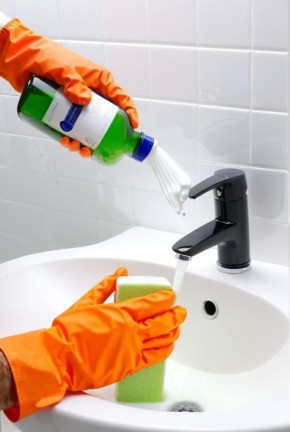 Пенный очиститель для санузлов: секреты применения и эффективные методы уборки