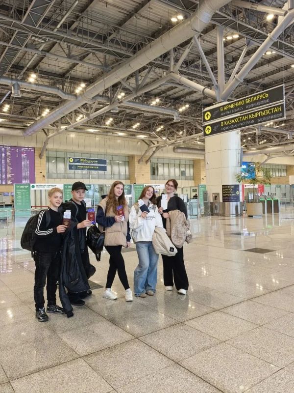 Юнкоры «ОсНовы» поделились опытом с белорусскими школьниками в Гомеле Юнкоры «ОсНовы» поделились опытом с белорусскими школьниками в Гомеле