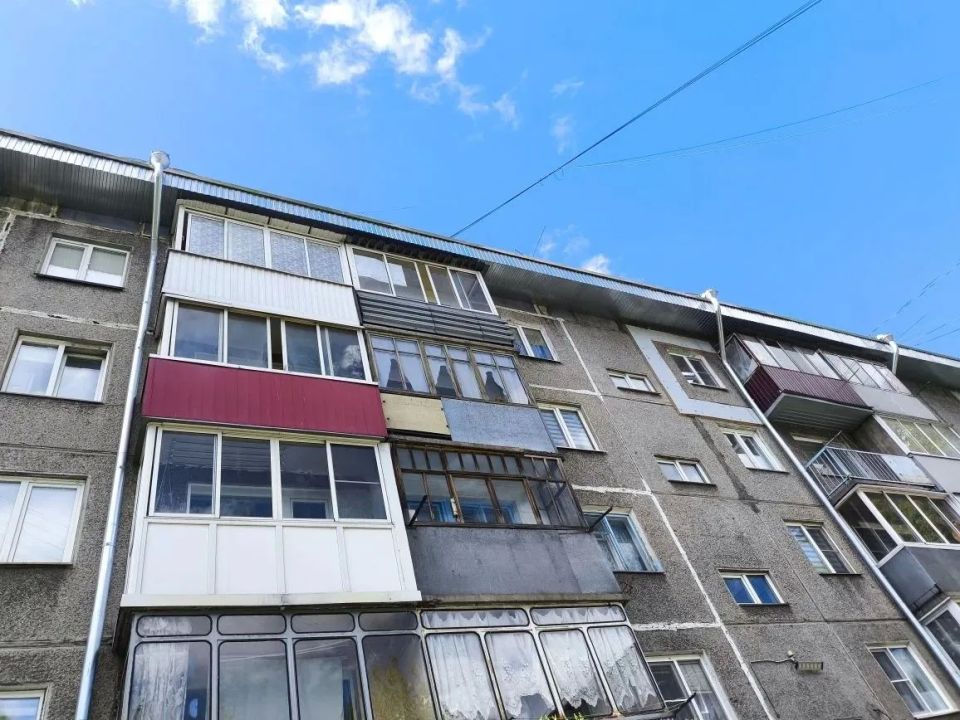 В рамках программы капитального ремонта завершены работы по обновлению кровли многоквартирных домов в Заводском и Центральном районах города по адресу: В рамках программы капитального ремонта завершены работы по обновлению кровли многоквартирных домов в Заводском и Центральном районах города по адресу: