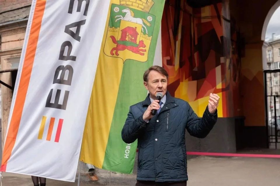 В Новокузнецке появился мурал в честь Михаила Кутузова В Новокузнецке появился мурал в честь Михаила Кутузова