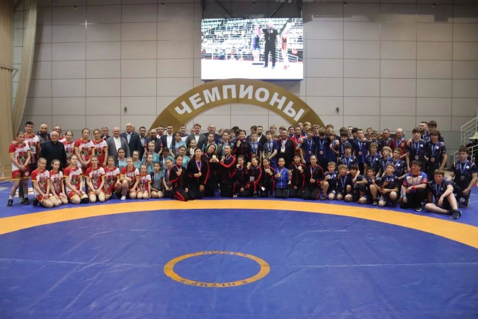 Новокузнечане стали вторыми в финале «Лиги борьбы Кузбасса»