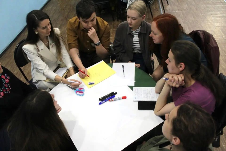В Гоголевке состоялась «Большая городская модерация» на тему «Культурный код Новокузнецка: от наследия к будущему» В Гоголевке состоялась «Большая городская модерация» на тему «Культурный код Новокузнецка: от наследия к будущему»