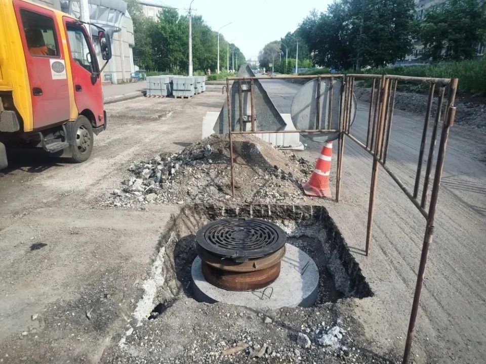 В Новокузнецке продолжаются ремонтные работы на двух улицах – Ермакова и Кузнецова – в рамках федерального проекта «Формирование комфортной городской среды» нацпроекта «Инфраструктура для жизни» В Новокузнецке продолжаются ремонтные работы на двух улицах – Ермакова и Кузнецова – в рамках федерального проекта «Формирование комфортной городской среды» нацпроекта «Инфраструктура для жизни»