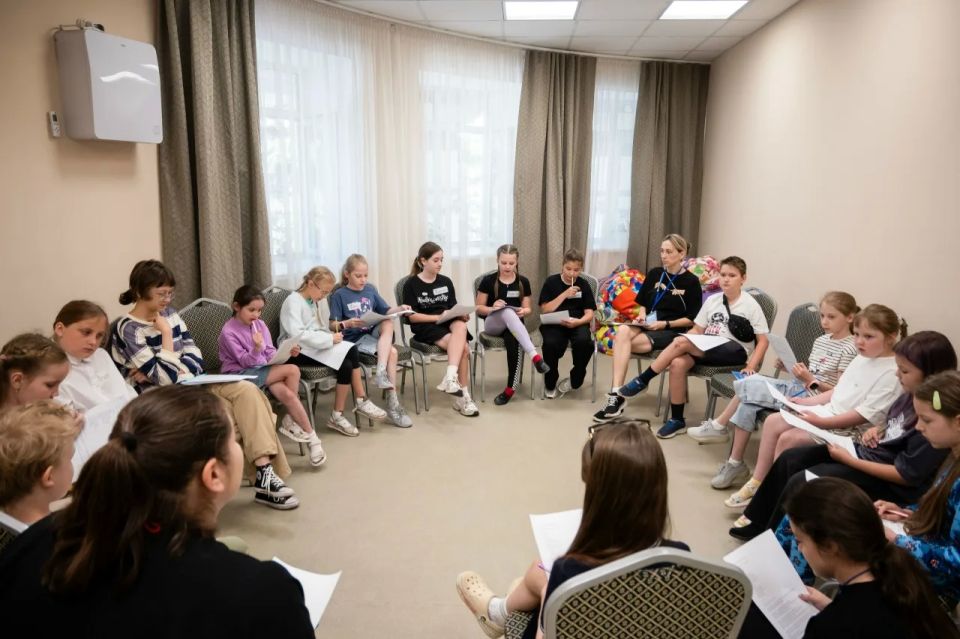 Старт творческой мастерской «Юный кукольник» Старт творческой мастерской «Юный кукольник»