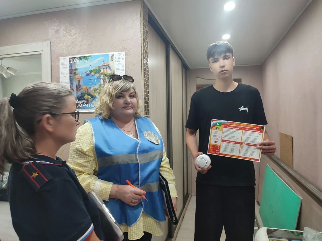 В Новокузнецке продолжаются масштабные профилактические рейды по пожарной безопасности В Новокузнецке продолжаются масштабные профилактические рейды по пожарной безопасности