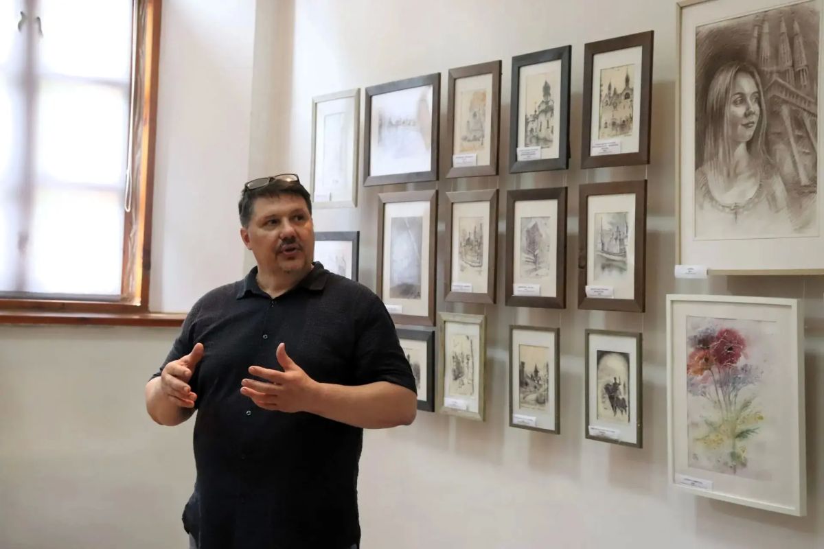В «Кузнецкой крепости» состоялось торжественное открытие персональной выставки Павла Тиманова «Древо желаний» В «Кузнецкой крепости» состоялось торжественное открытие персональной выставки Павла Тиманова «Древо желаний»