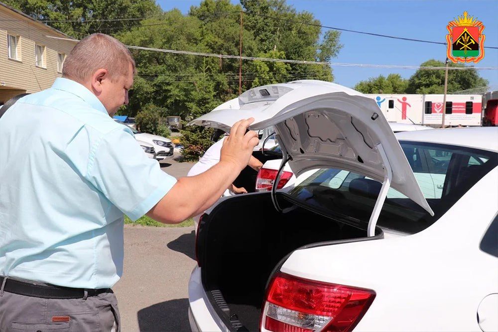 В Кузбасс по нацпроекту поступили семь новых автомобилей для медицинских организаций В Кузбасс по нацпроекту поступили семь новых автомобилей для медицинских организаций