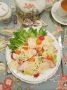 Салат «Цезарь» с копчёной курицей и яркими помидорами черри