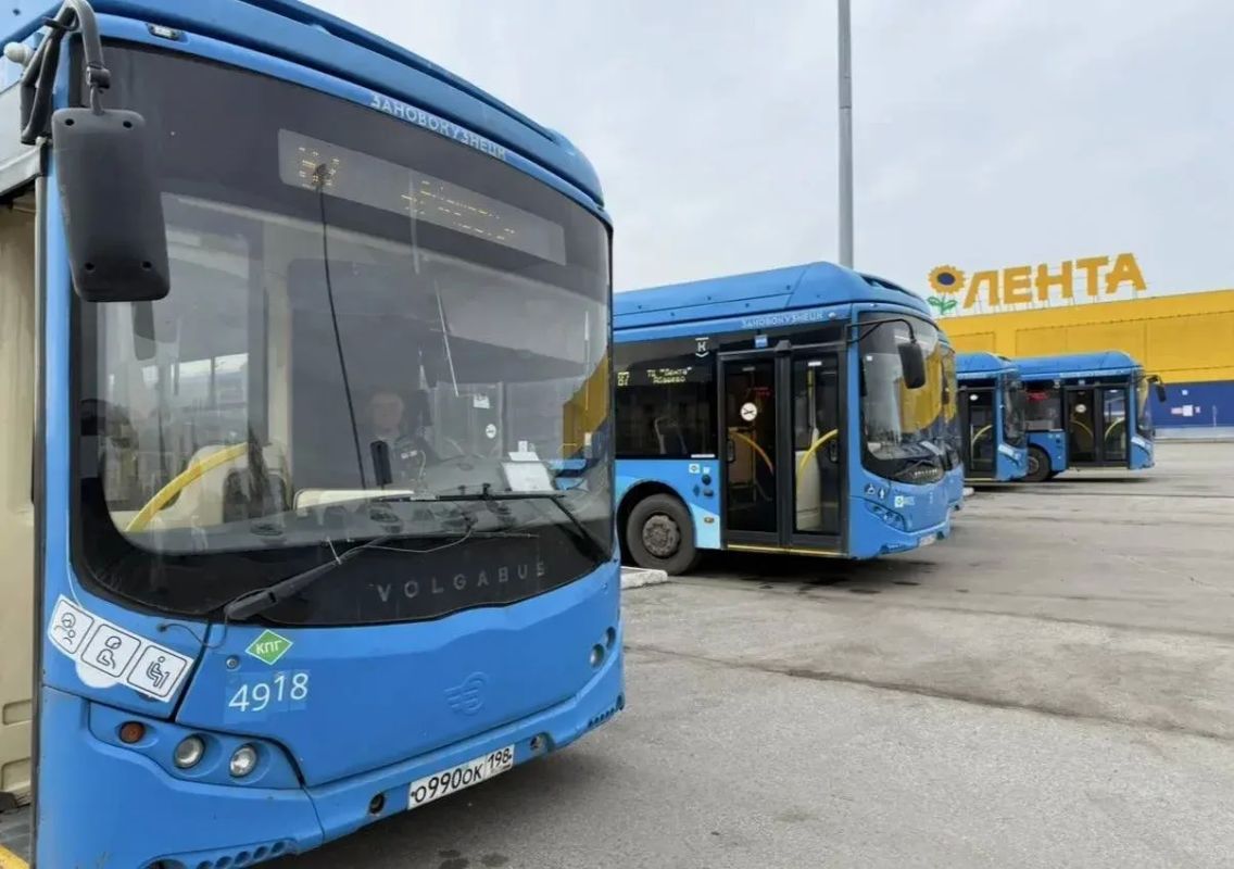 В Новокузнецке рецидивист пытался угнать синий автобус