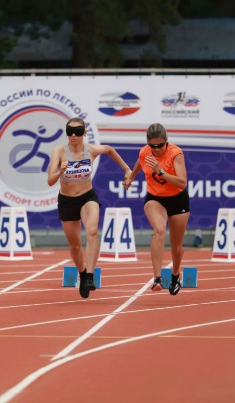 Легкоатлетка из Новокузнецка завоевала медали чемпионата России среди спортсменов с нарушением зрения Легкоатлетка из Новокузнецка завоевала медали чемпионата России среди спортсменов с нарушением зрения