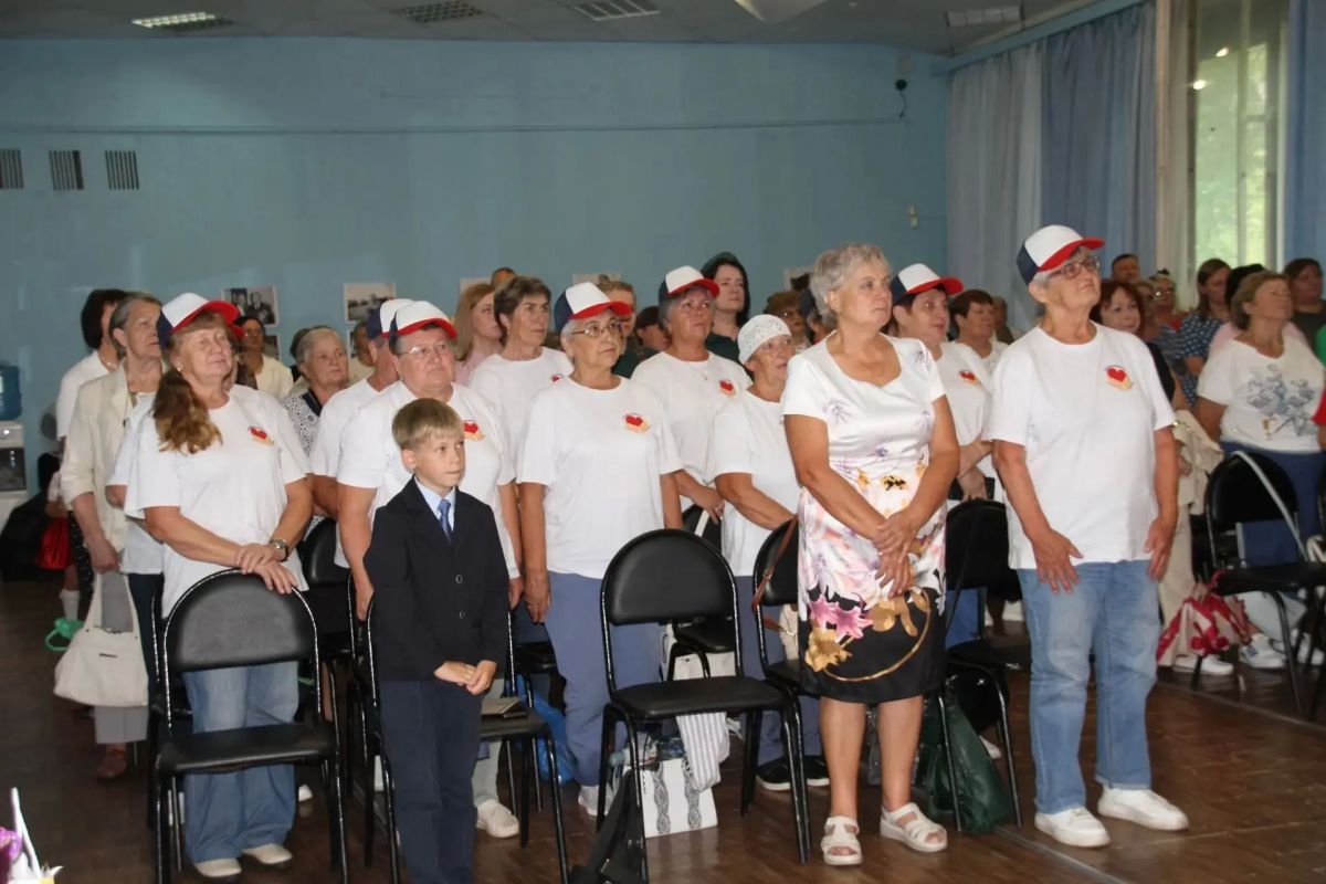 Встреча «Тепло наших рук». 24 июля в конференц-зале Центральной городской библиотеки им. Н.В Встреча «Тепло наших рук». 24 июля в конференц-зале Центральной городской библиотеки им. Н.В