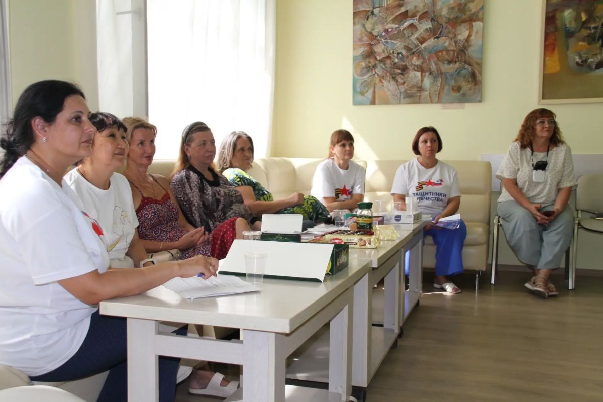 Депутат Ирина Городилова приняла участие во встрече женского клуба «Опора» , состоявшейся по инициативе фонда «Защитники Отечества» Депутат Ирина Городилова приняла участие во встрече женского клуба «Опора» , состоявшейся по инициативе фонда «Защитники Отечества»