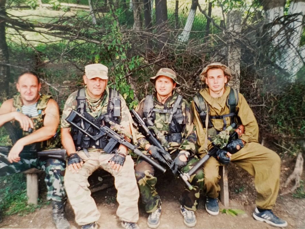 С Днём ВДВ, Новокузнецк!. Делюсь с вами фотографиями из личного архива — моменты моей армейской службы С Днём ВДВ, Новокузнецк!. Делюсь с вами фотографиями из личного архива — моменты моей армейской службы