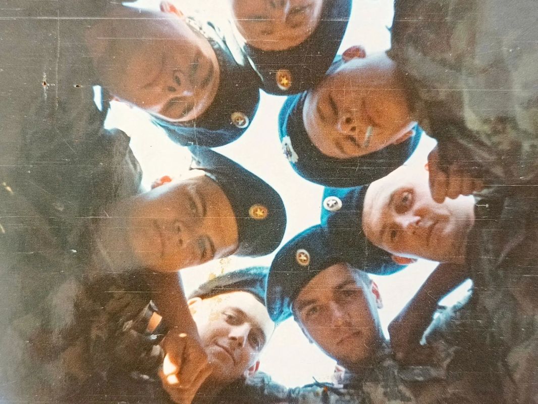 С Днём ВДВ, Новокузнецк!. Делюсь с вами фотографиями из личного архива — моменты моей армейской службы С Днём ВДВ, Новокузнецк!. Делюсь с вами фотографиями из личного архива — моменты моей армейской службы