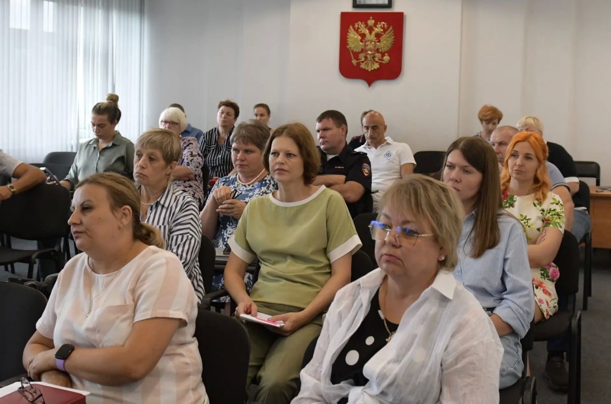Сегодня в администрации Новокузнецка прошло заседание комиссии по безопасности на водных объектах Сегодня в администрации Новокузнецка прошло заседание комиссии по безопасности на водных объектах