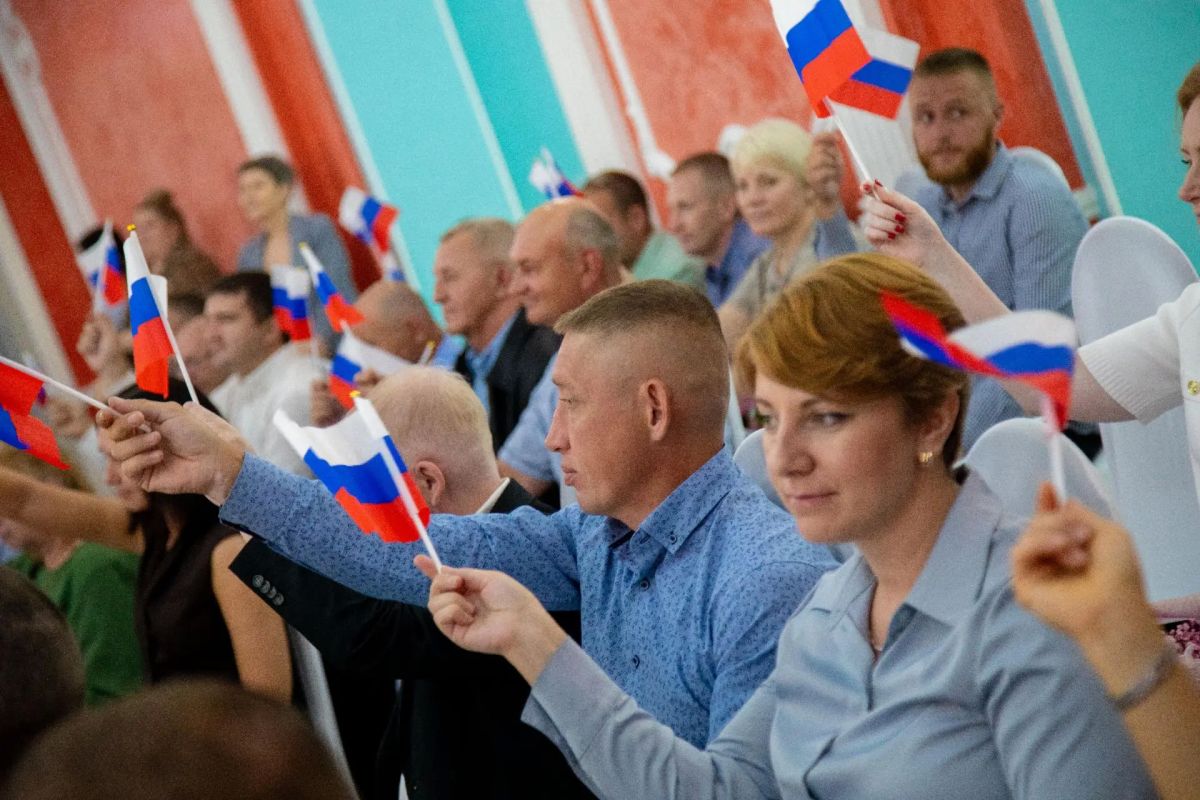Профессия созидания!. Они возводят районы и города, улучшая жизнь каждого жителя страны Профессия созидания!. Они возводят районы и города, улучшая жизнь каждого жителя страны