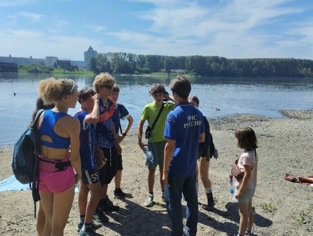 Лето уходит, контроль остаётся: рейды на водоёмы города проходят ежедневно Лето уходит, контроль остаётся: рейды на водоёмы города проходят ежедневно