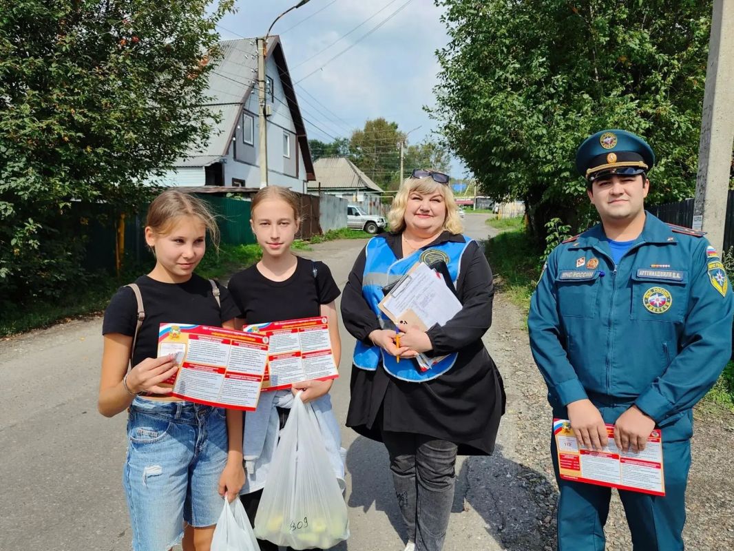 Безопасность начинается с профилактики: в Кузнецком районе прошёл противопожарный рейд! Безопасность начинается с профилактики: в Кузнецком районе прошёл противопожарный рейд!
