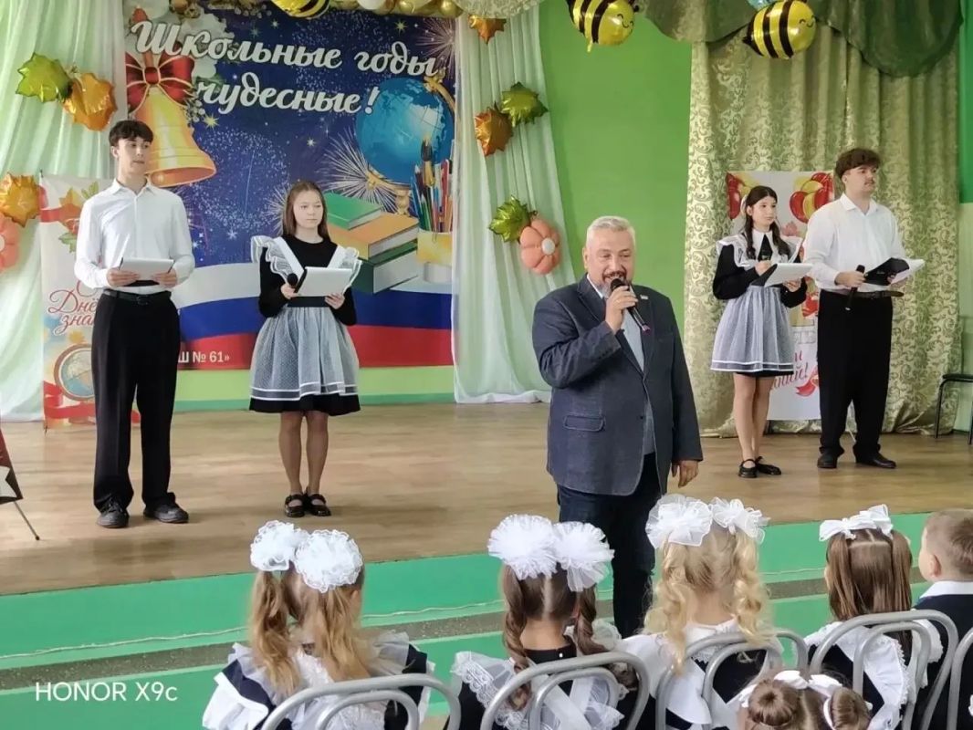 Насыщенным событиями стал День знаний для депутатов Новокузнецка Насыщенным событиями стал День знаний для депутатов Новокузнецка