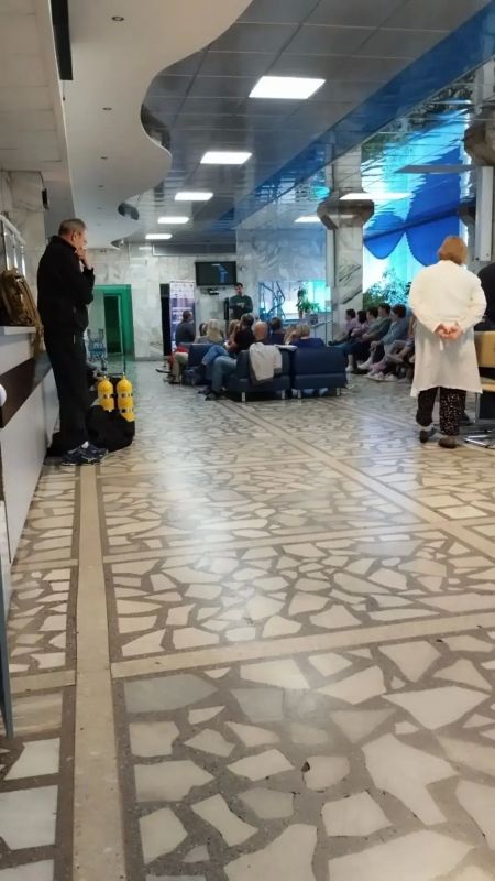 Два дня из жизни новокузнецких спасателей: от спасения человека до помощи братьям нашим меньшим Два дня из жизни новокузнецких спасателей: от спасения человека до помощи братьям нашим меньшим