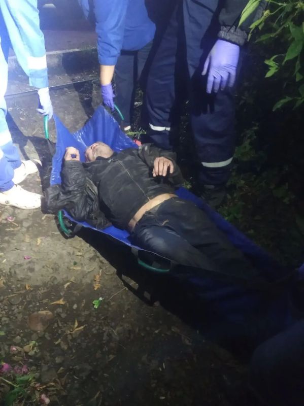 Два дня из жизни новокузнецких спасателей: от спасения человека до помощи братьям нашим меньшим Два дня из жизни новокузнецких спасателей: от спасения человека до помощи братьям нашим меньшим