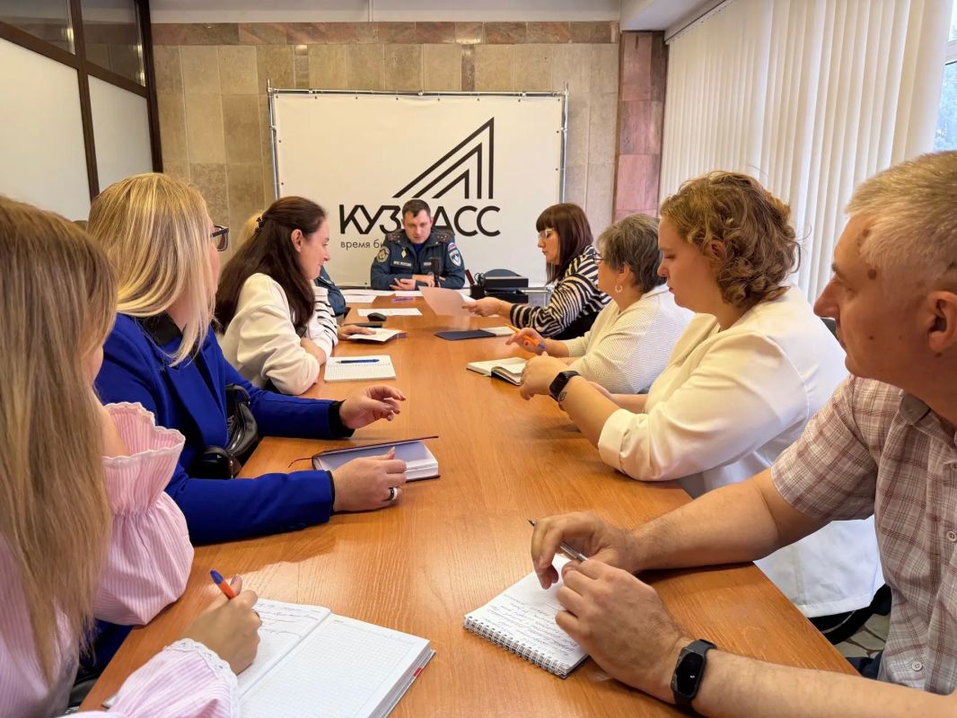 В Новокузнецке прошёл учебно-методический сбор руководителей ЕДДС Кузбасса В Новокузнецке прошёл учебно-методический сбор руководителей ЕДДС Кузбасса