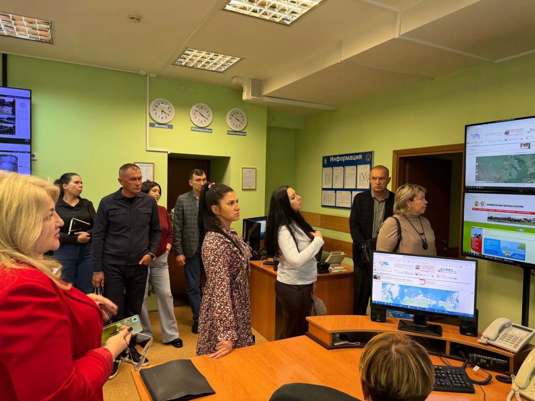 В Новокузнецке прошёл учебно-методический сбор руководителей ЕДДС Кузбасса В Новокузнецке прошёл учебно-методический сбор руководителей ЕДДС Кузбасса