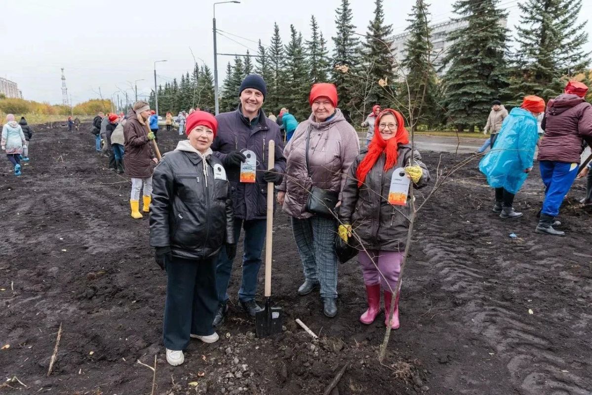 В Новокузнецке появилась новая аллея В Новокузнецке появилась новая аллея