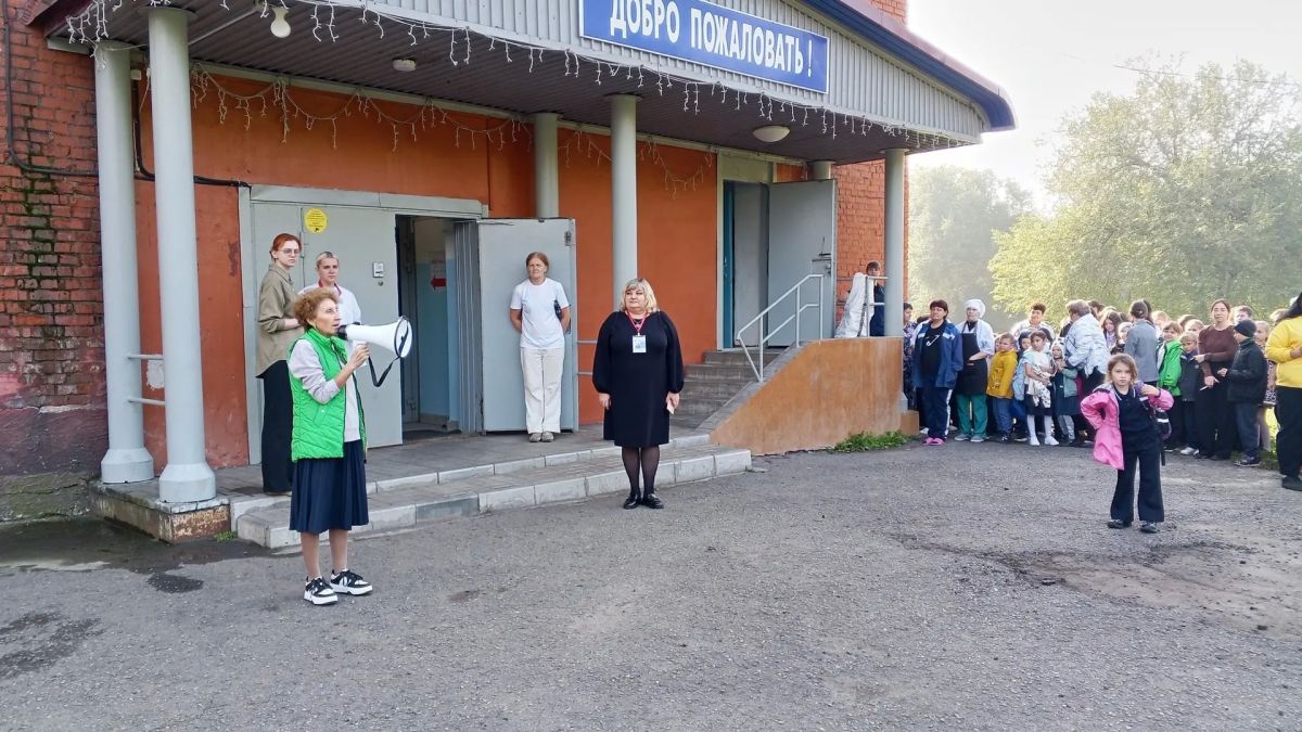 Как в Новокузнецке учат действовать при пожаре и угрозе теракта Как в Новокузнецке учат действовать при пожаре и угрозе теракта