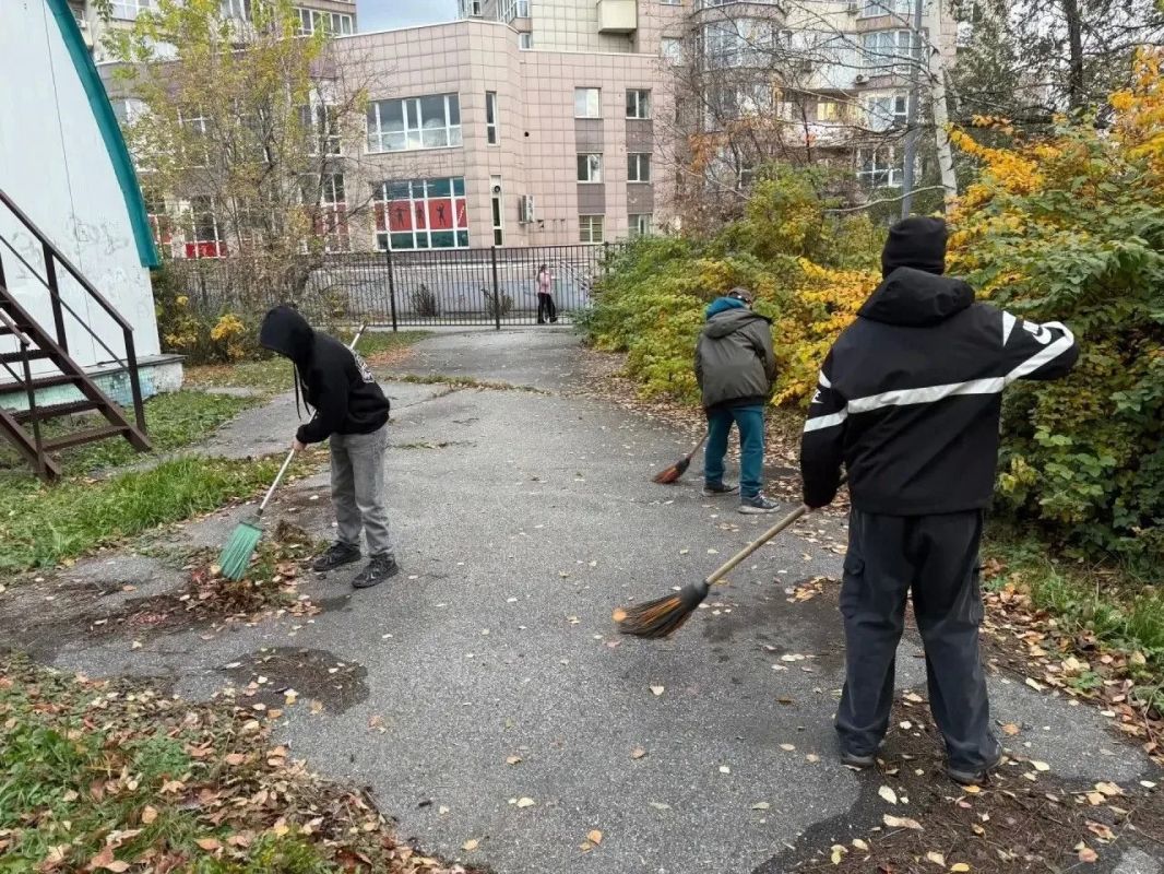 Продолжаем делать Новокузнецк чище Продолжаем делать Новокузнецк чище