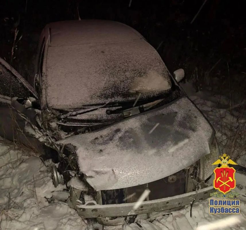 В ДТП с тремя автомобилями пострадали двое детей и 76-летний пассажир В ДТП с тремя автомобилями пострадали двое детей и 76-летний пассажир
